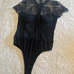 Lulus women’s Large black lace bodysuit